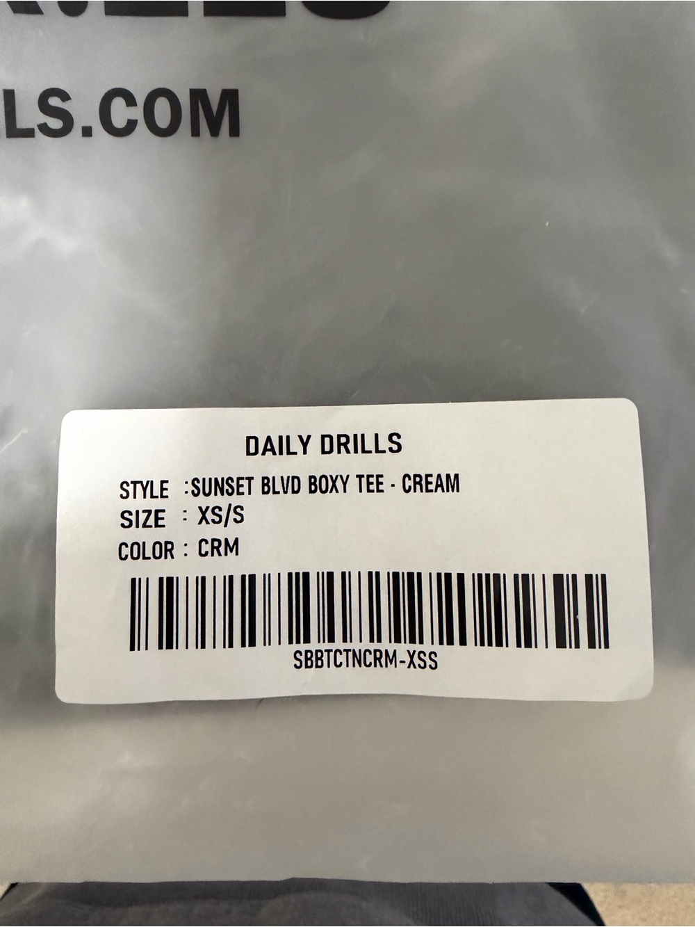 Daily Drills "Sunset Blvd" Boxy Cream Tee with Red Logo XS/S - Picture 3 of 7